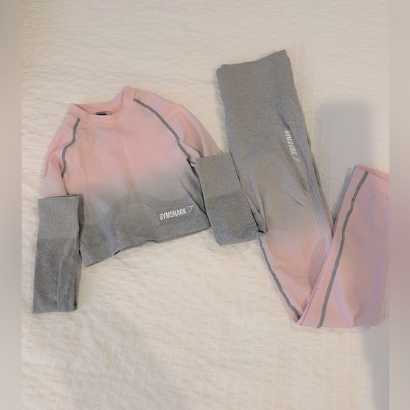 Gymshark Ombré grey and pink set